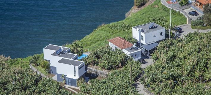 Quinta Golfinho Hotels in Calheta