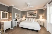 Alexander's Guesthouse-Adult Exclusive, Lgbtq Friendly - 3-Star