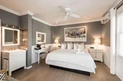 Alexander's Guesthouse-Adult Exclusive, Lgbtq Friendly Hotel in zona Key West Tropical Forest and Botanical Garden