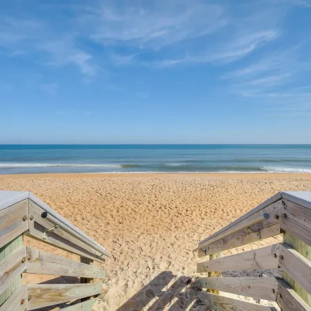 Community Pool: Coastal Escape in Flagler Beach