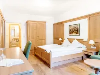 Hotel Goldenes Roessl-Adults Only Hotels in Brixen