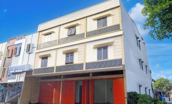 Hotel O Rappocini Near Rsia Paramount