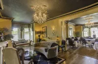 The Woodview Inn فنادق في غانانوكي