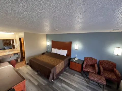 Briarwood Inn Hotels in 