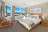Beachside Resort Kawana Waters Hotels in Buddina