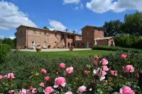 Casale Cardini Hotel di Foiano della Chiana