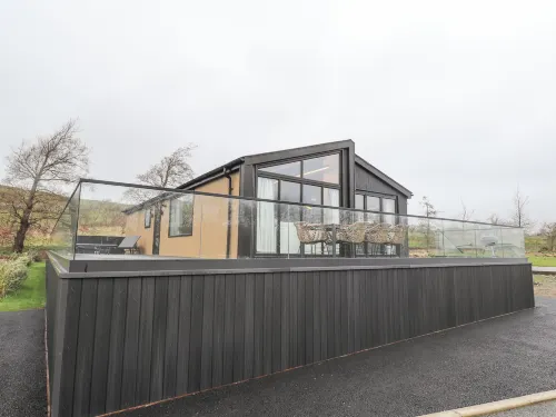 Encil Gyfrinfa Hotel a Pistyll