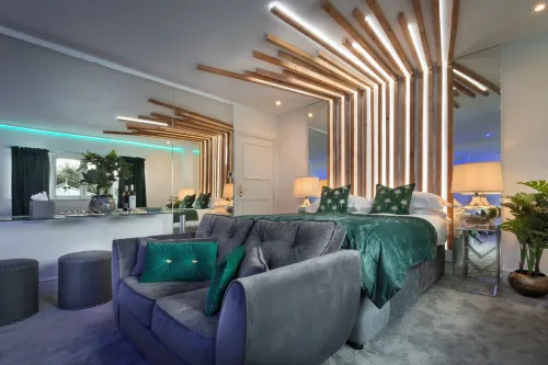 Aphrodites Group - Luxury Hot Tub Suites in Central Lake District!