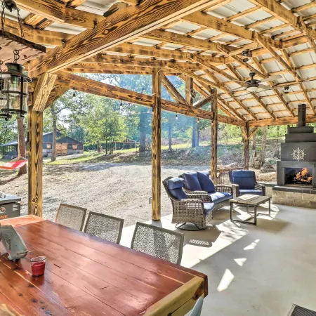 Remodeled Cabin w/ Fire Pit on Norfork Lake!