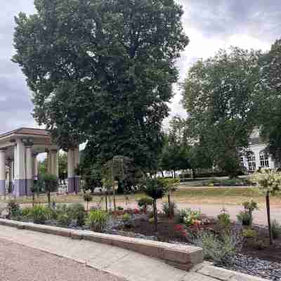La Souveraine Hotel Exterior