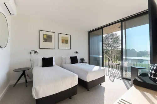 Accommodation @ Curlewis