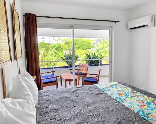 Tales of Pacific : F2 Central et Spacieux, Piscine, Salle de Sport et vue mer Hotels in Faaa
