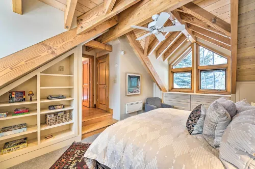Serene Sun Valley Home w/ Hot Tub & Mtn Views - Pet-friendly