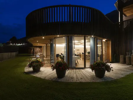 Relais & Châteaux in Lain Hotel Cadonau