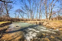 Creek Access & Deck: Runningwater Lancaster Gem - parking