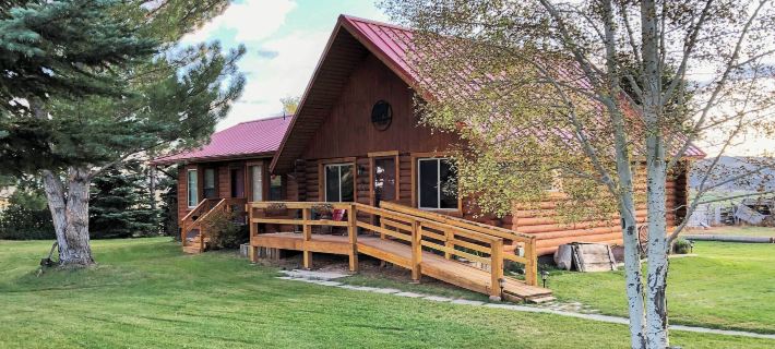 Rustic Cabin 20 Mins to Capitol Reef Natl Park! Ξενοδοχεία στην πόλη Wayne County