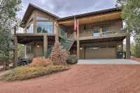 'Elkwood Lodge' Star Valley Cabin w/ Hot Tub - Pet friendly