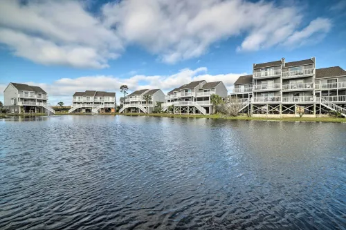 Cape San Blas Gem: Walk to Beach & Pool! - 3-Star