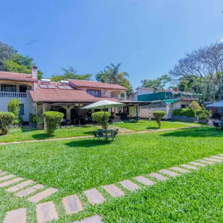 Cozy Stead Hotel - Garden House, Gigiri Отели рядом с достопримечательностью «Посольство США»