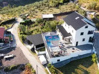 7 Bedroom Villa in Vila Real Hotels in Vila Real