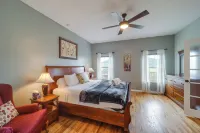 Classy Home w/ Hot Tub + Mt. Jefferson Views! - 3-Star