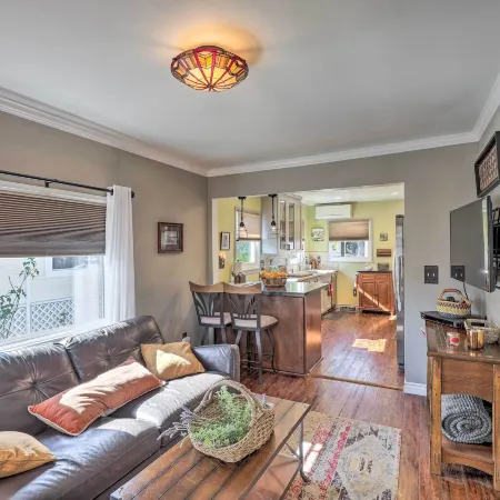 Charming Craftsman Cottage with Garden and Hot Tub!