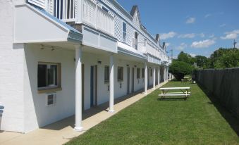 Seabreeze Motel