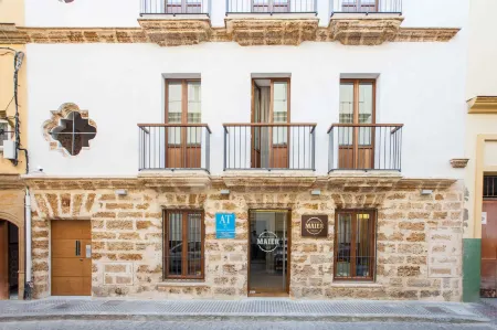 Apartamentos Maier Отели рядом с достопримечательностью «Convento de San Francisco»