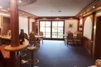 Hotel am Wiesenhang - Garni Hotels in Murnau