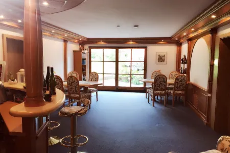 Hotel am Wiesenhang - Garni