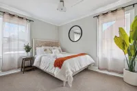 Culinary DREAM - Tranquil Home - Pizza Oven/BBQ/Smoker Hotels in Skokie