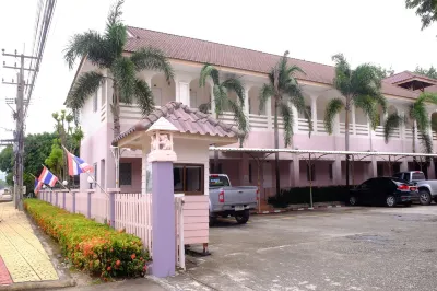Bansuannamdee Hotels in Mae Nam Khu