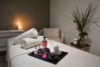 Island Luxurious Suites Hotel - Spa