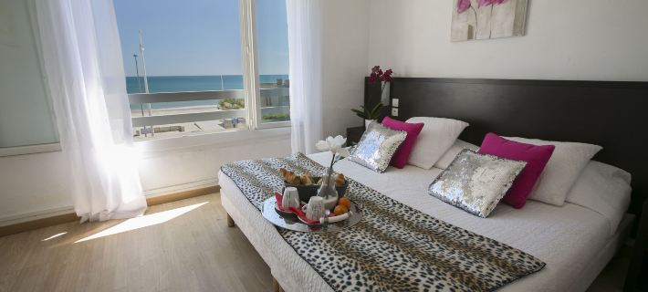 Le Grand Large Bord de Mer Hotel & Appartements Hotels in Herault