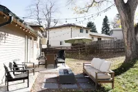 Spacious 4BR Home+Patio Retreat
