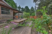 Quiet & Cozy Eureka Home Near Sequoia Park & Zoo! - balcony