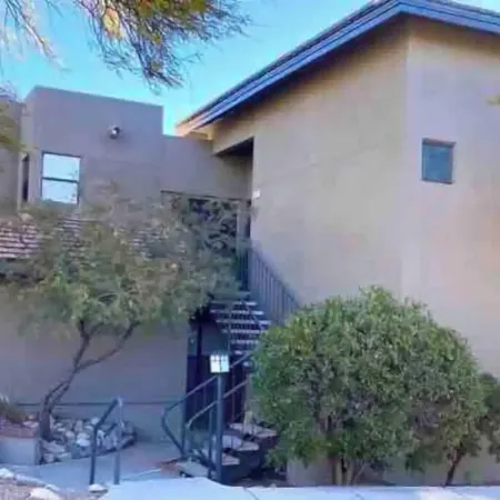 Family size apartment, gym and pool on the premises