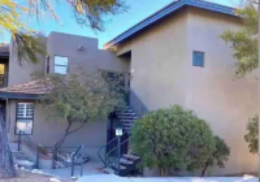 Family size apartment, gym and pool on the premises