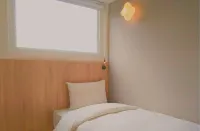 Single Inn (Kaohsiung Station)