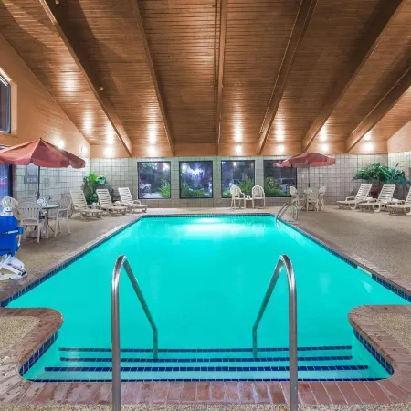 Spark by Hilton Cedar Falls