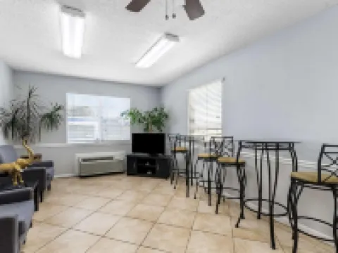 アメリカズ ベスト バリュー イン アセンズ テネシー アセンズのホテル