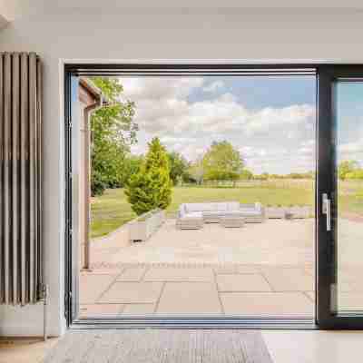 Cotswold Retreat Hot Tub, Pool Table Sleeps 11 Others