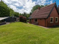 The Grove Annexe