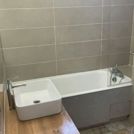 Cosy apartment with sea view and swimming pool