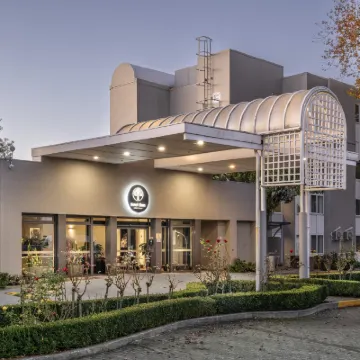 Hotel Elms Christchurch, Ascend Hotel Collection Hotels near Burnside