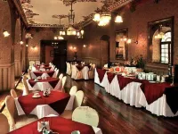 Capital Plaza Hotel - Завтрак