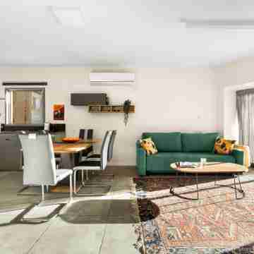 Netanya Beach & Pool Comfort Stay Rooms