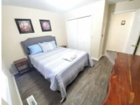 Superb location. Close to all main activities.