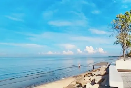 The Sunset Bangsaen Hotel