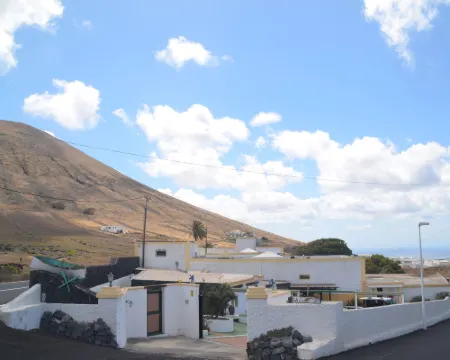 Hotelito Rural GA7Colores Only Adult Hotels in San Bartolome
